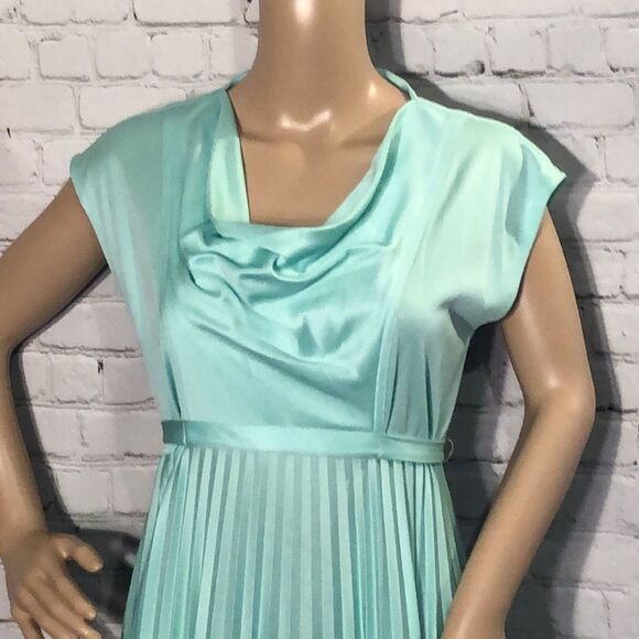 Vintage Mint Green Hostess or Cruise Dress 1970s Does 1930s No Tags Small Medium - Picture 2 of 8